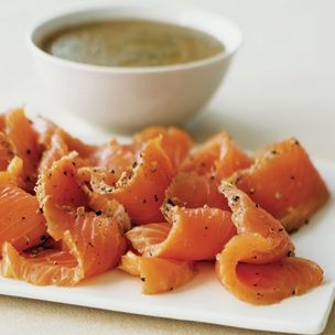 Gravlax with mustard-dill sauce