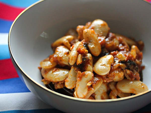 Greek butter bean salad with tomatoes, dill, and oregano