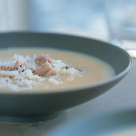 Greek chicken-lemon soup