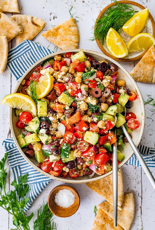 Greek chickpea salad