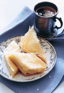 Greek custard-filled phyllo pastry (Galaktaboureko)