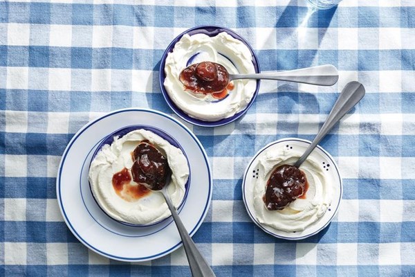 Greek grape spoon sweets with lemon