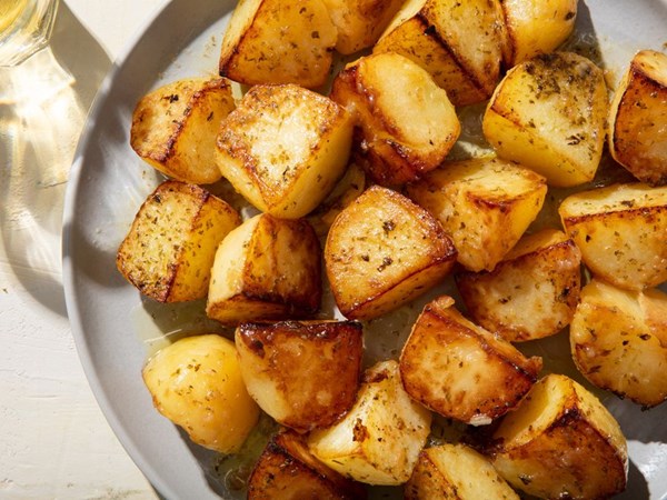 Greek lemon potatoes (Patates lemonates)