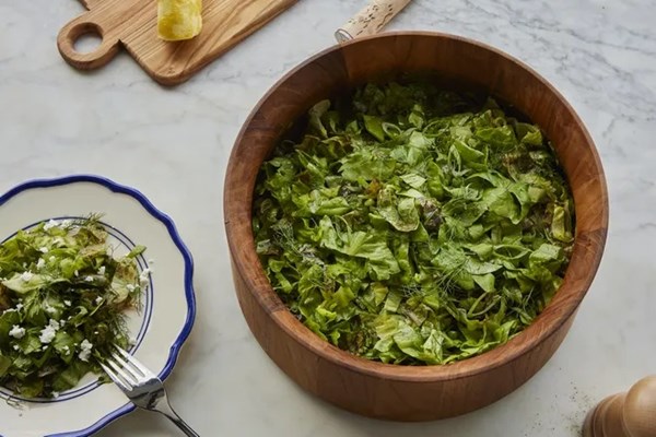 Greek lettuce & dill salad (Maroulosalata / Μαρουλοσαλάτα)
