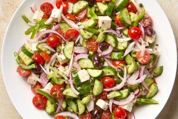 Greek salad (Horiatiki) 