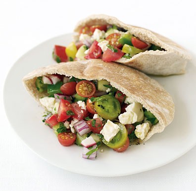 Greek salad pita sandwiches