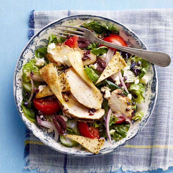 Greek salad with chicken
