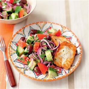 Greek salad with mint and fried halloumi