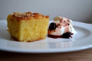 Greek semolina cake (Ravani)