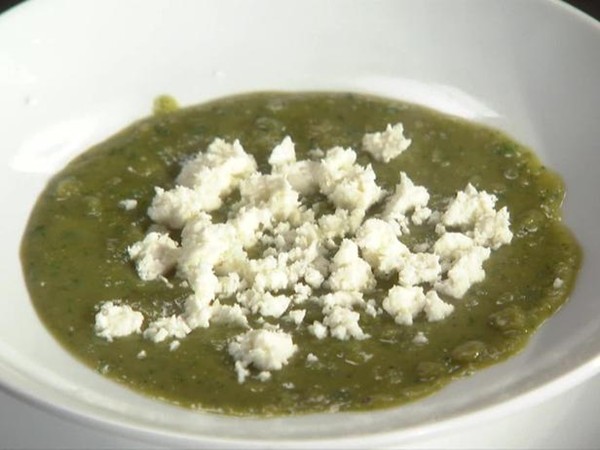 Greek split pea soup with lemon