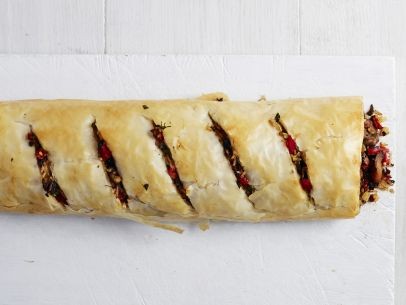 Greek strudel with chicken and rice