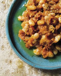 Greek-style baked white beans in tomato sauce