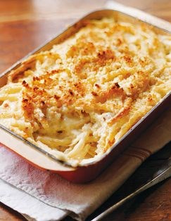 Greek-style roast lamb with macaroni