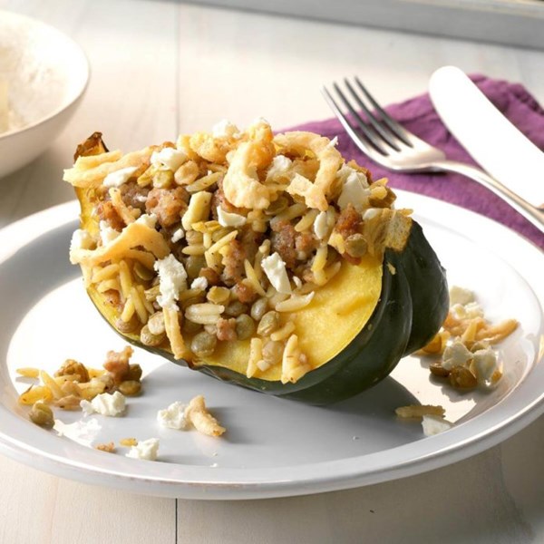 Greek-style stuffed acorn squash