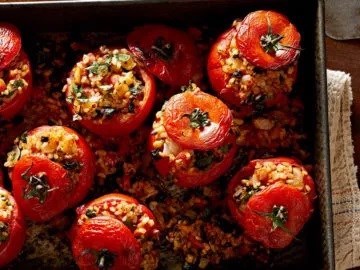 Greek-style stuffed tomatoes 