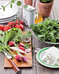 Greek-style tomato salad with mint and feta
