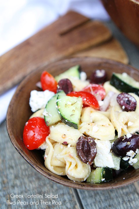 Greek tortellini salad