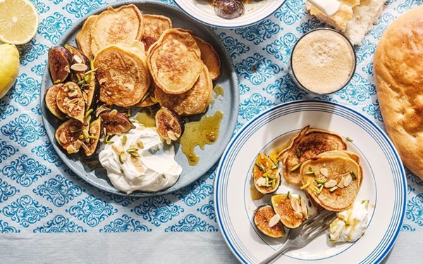 Greek yogurt pancakes with figs in orange and fennel syrup
