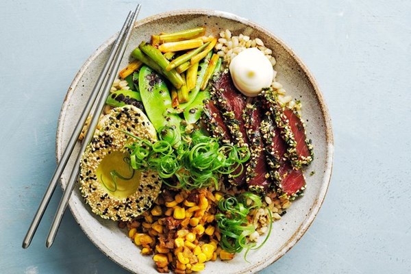Green & gold rice bowls