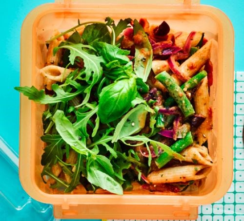 Green bean & penne salad with tomato & olive dressing