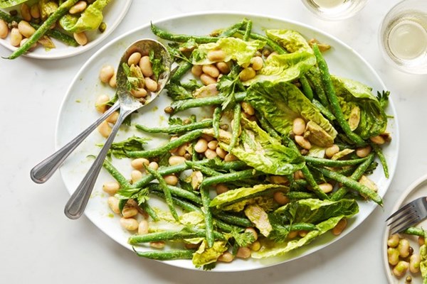 Green bean and tuna salad with basil dressing 