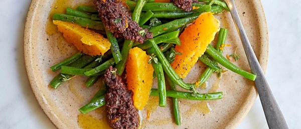 Green bean, orange and tapenade salad