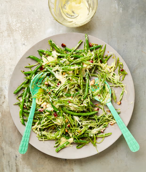 Green bean salad with aquafaba aïoli