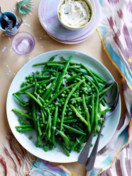 Green beans and peas with garlic and mint crème fraîche