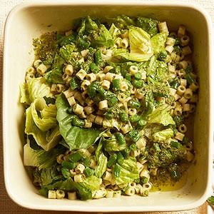 Green beans and pesto pasta