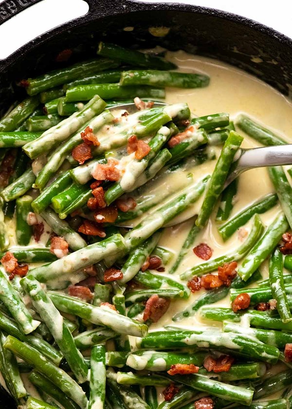 Green beans in creamy Parmesan sauce with bacon