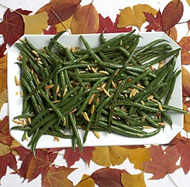 Green beans with almonds and garlic