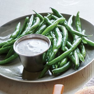 Green beans with dilly sauce