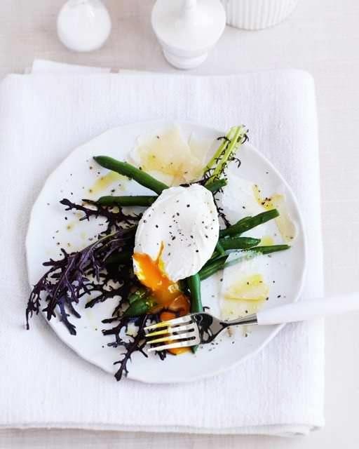 Green beans with egg & Parmesan