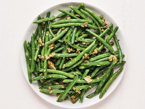 Green beans with horseradish 
