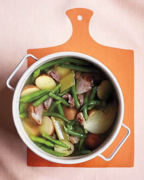Green beans with potatoes and ham