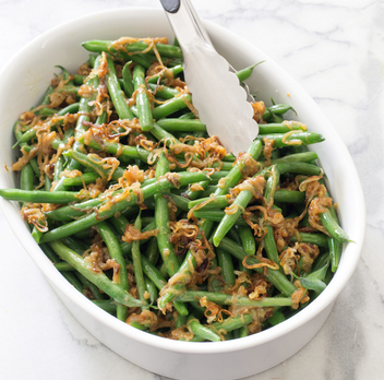Green beans with sautéed shallots and vermouth