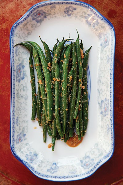 Green beans with sesame sauce