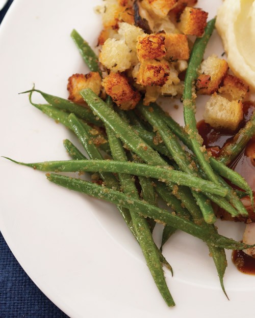 Green beans with shallots and breadcrumbs