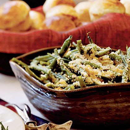 Green beans with toasted walnuts and breadcrumbs