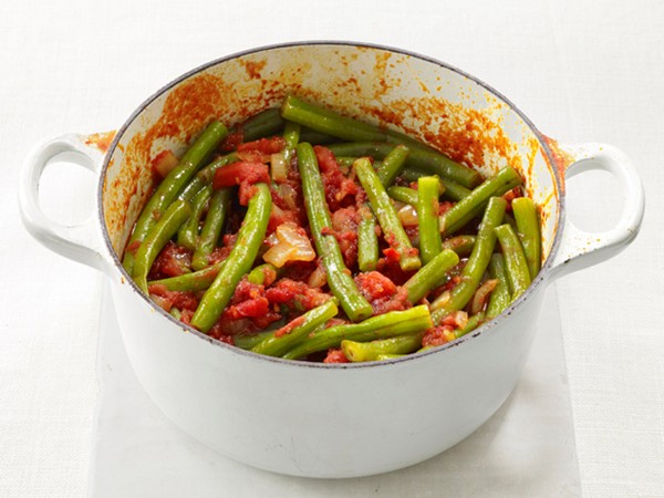 Green beans with tomatoes