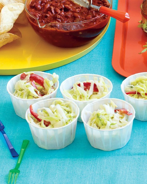 Green cabbage and yogurt slaw