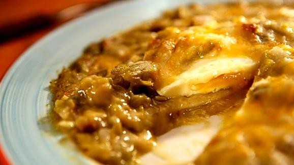 Green chile cheese enchiladas (with green chile sauce)