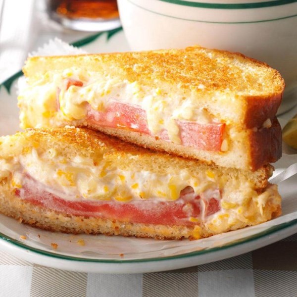 Green chili grilled cheese melt