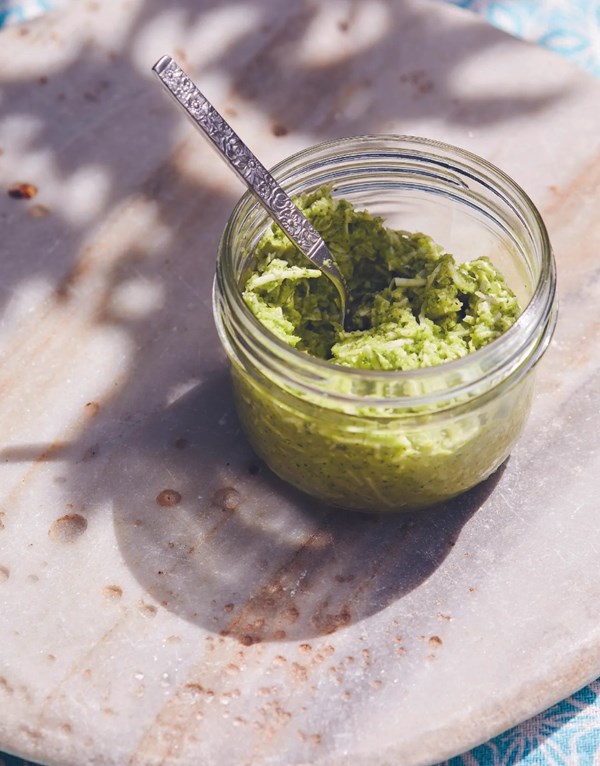Green coconut hot sauce (Basbas qumbe)