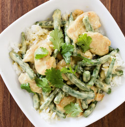 Green curry chicken with green beans