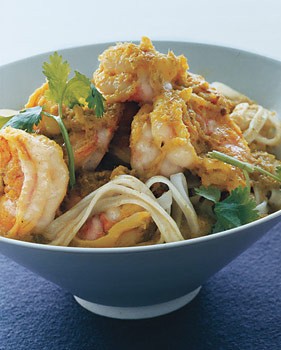 Green curry shrimp with noodles