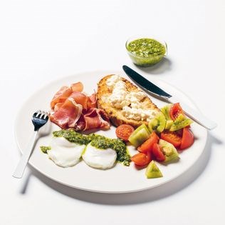 Green eggs and ham w tomato + stracciatella