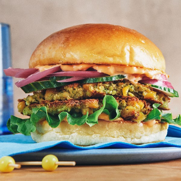 Green falafel smash burgers