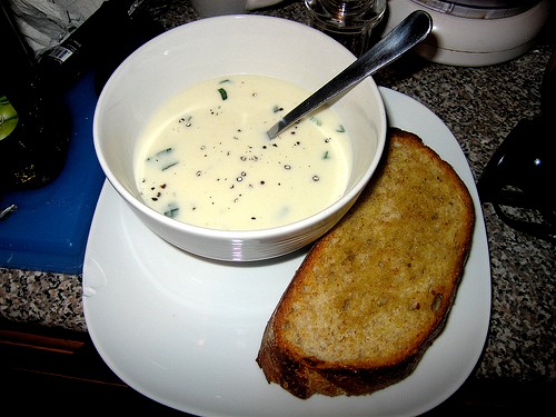 Green garlic soup