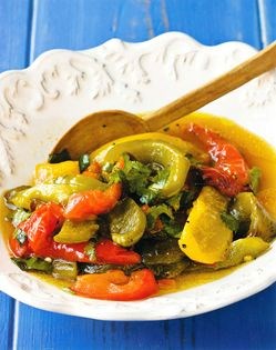 Green, gold and red pepper salad